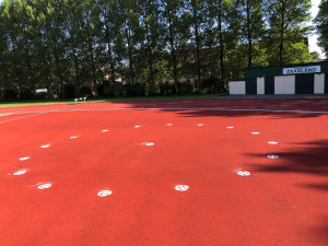 Baan voorbereid voor trainen in Coronatijd