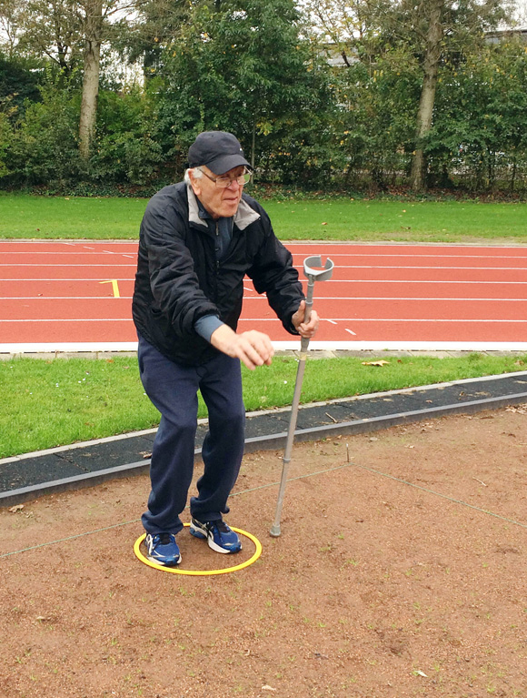 Piet Sint op de jeu de boules baan